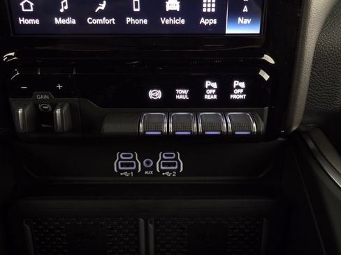 New 2026 RAM 2500 Big Horn AWD/4WD image 26