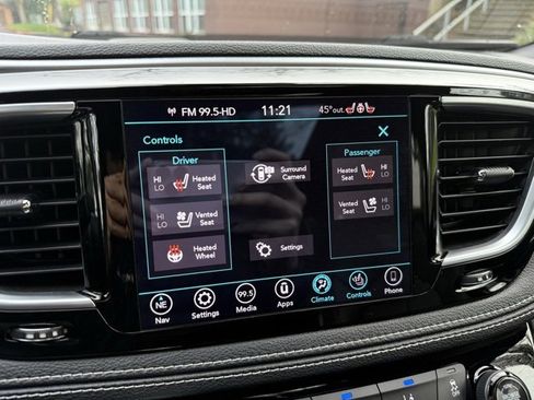 Used 2019 Chrysler Pacifica Limited w/ Advanced Safetytec Group image 20