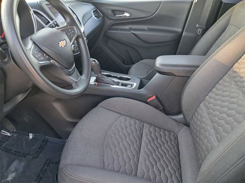 Used 2020 Chevrolet Equinox LT image 9