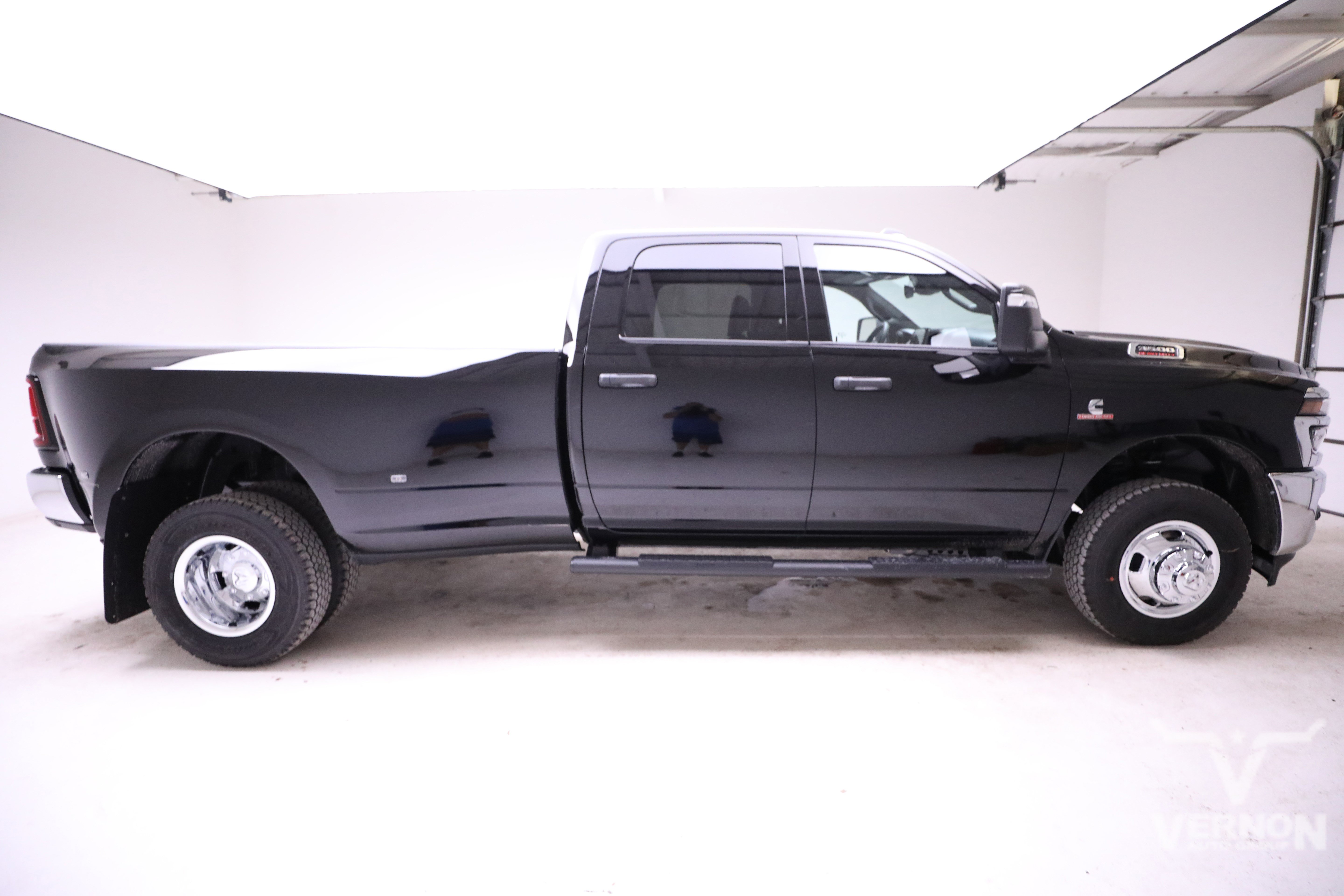 New 2026 RAM 3500 Tradesman AWD/4WD image 6