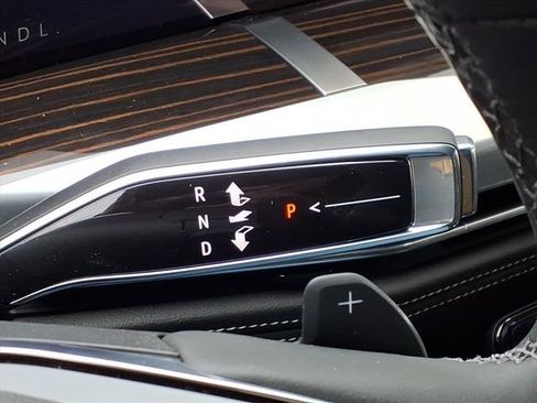 New 2026 Cadillac Escalade Luxury w/ LPO, Radiant Package image 14