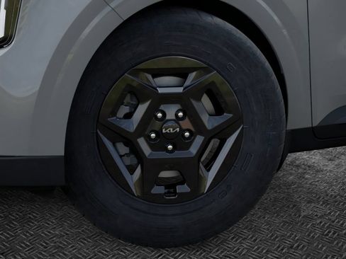 New 2027 Kia Carnival LX FWD image 9