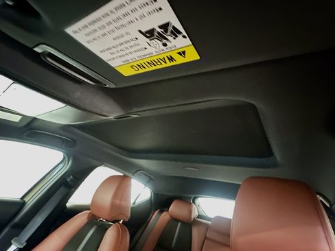 Used 2024 MAZDA MAZDA3 s image 27