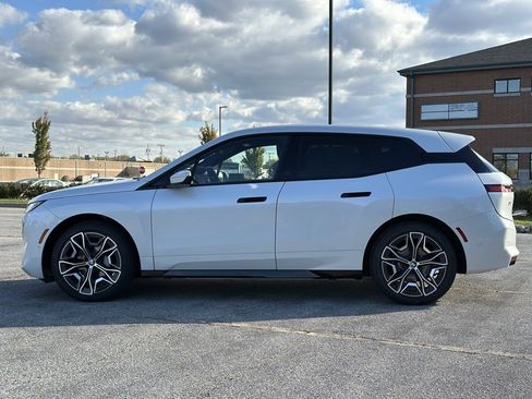 New 2026 BMW iX xDrive45 w/ Premium Package image 4