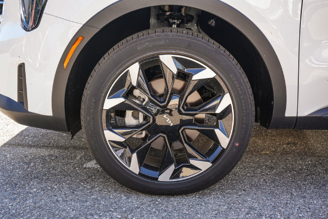 New 2026 Kia Sorento EX AWD/4WD image 19