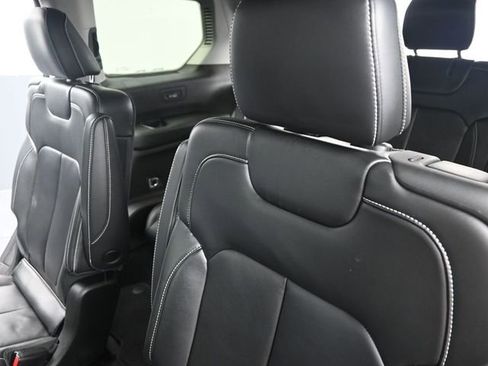 Used 2021 Jeep Grand Cherokee L Limited image 24