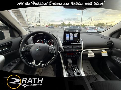 New 2025 Mitsubishi Eclipse Cross SE image 13