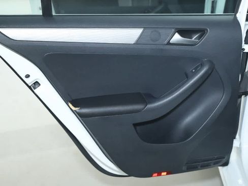 Used 2017 Volkswagen Jetta S FWD image 13