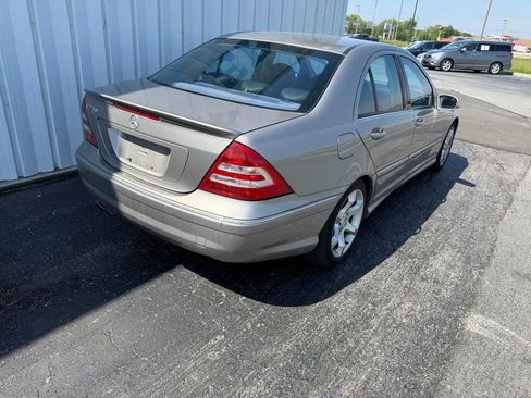 Used 2007 Mercedes-Benz C 230 Sedan image 8