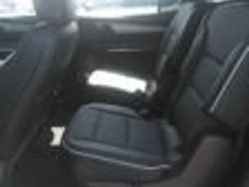 Used 2025 Buick Enclave Preferred FWD image 19