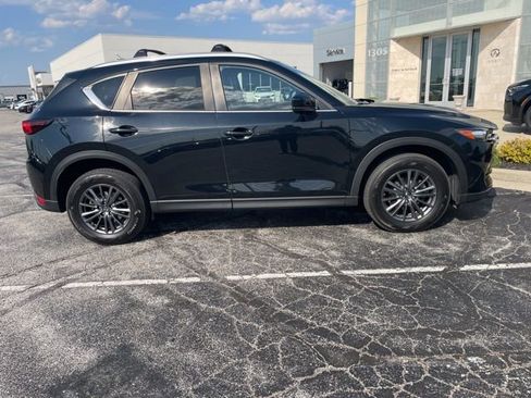 Used 2020 MAZDA CX-5 Touring FWD image 2