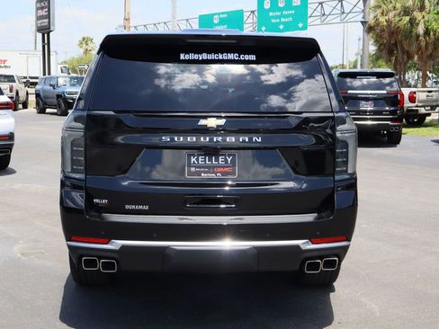 Used 2026 Chevrolet Suburban High Country image 6