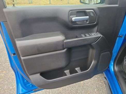 Certified 2022 Chevrolet Silverado 1500 Custom image 19