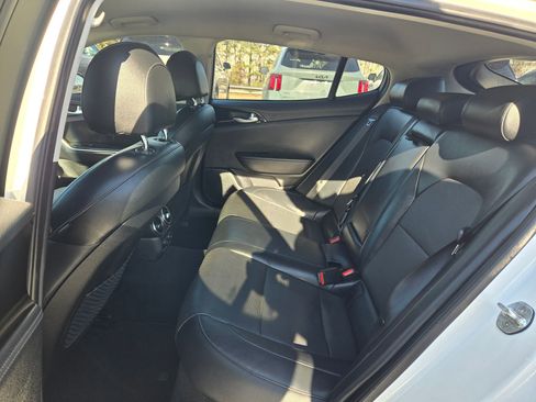 Certified 2019 Kia Stinger Base image 31