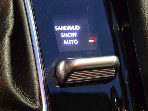 Used 2022 Jeep Compass Limited image 5