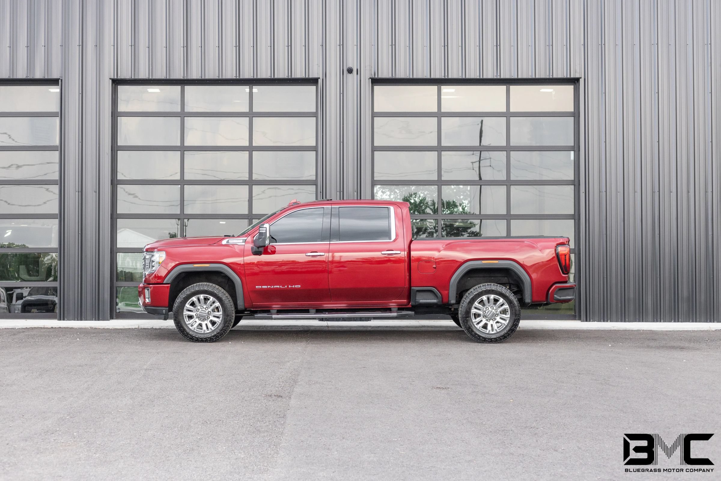 Used 2020 GMC Sierra 3500 Denali AWD/4WD image 1