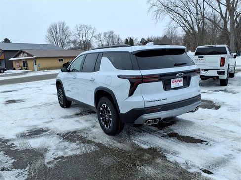 New 2026 Chevrolet Traverse Z71 w/ Enhanced Driving Package image 6