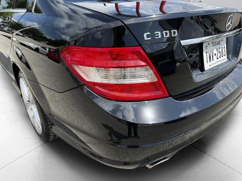 Used 2011 Mercedes-Benz C 300 Sedan image 14