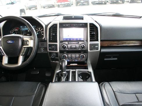 Used 2020 Ford F150 Lariat w/ Equipment Group 502A Luxury AWD/4WD image 15