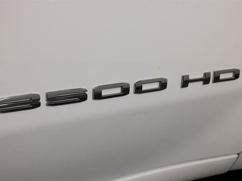 Used 2023 GMC Sierra 3500 SLE w/ SLE Convenience Package image 11