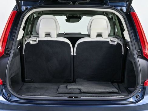 Used 2019 Volvo XC90 T5 Momentum image 30