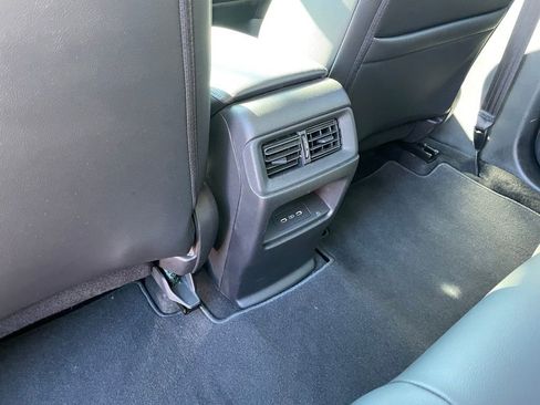 Used 2024 Honda CR-V EX-L image 8