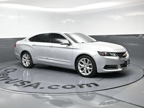 Used 2019 Chevrolet Impala Premier FWD image 15