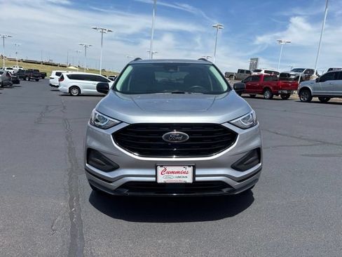 Used 2024 Ford Edge SE w/ Black Appearance Package AWD/4WD image 2