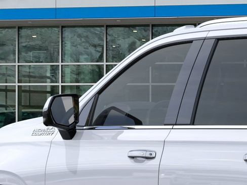 New 2026 Chevrolet Suburban High Country AWD/4WD image 14