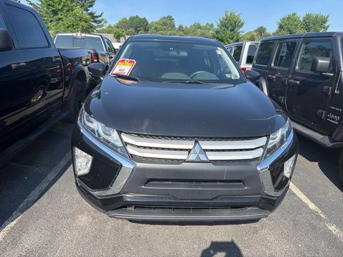 Used 2018 Mitsubishi Eclipse Cross ES FWD image 2