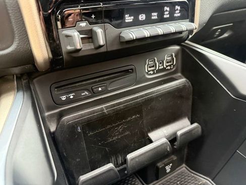 Used 2019 RAM 2500 Laramie AWD/4WD image 29