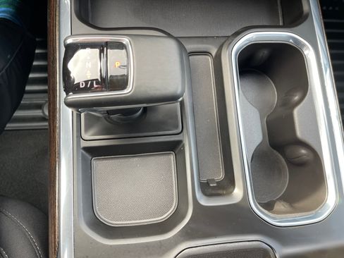 Used 2023 GMC Sierra 1500 Elevation w/ Preferred Package image 16