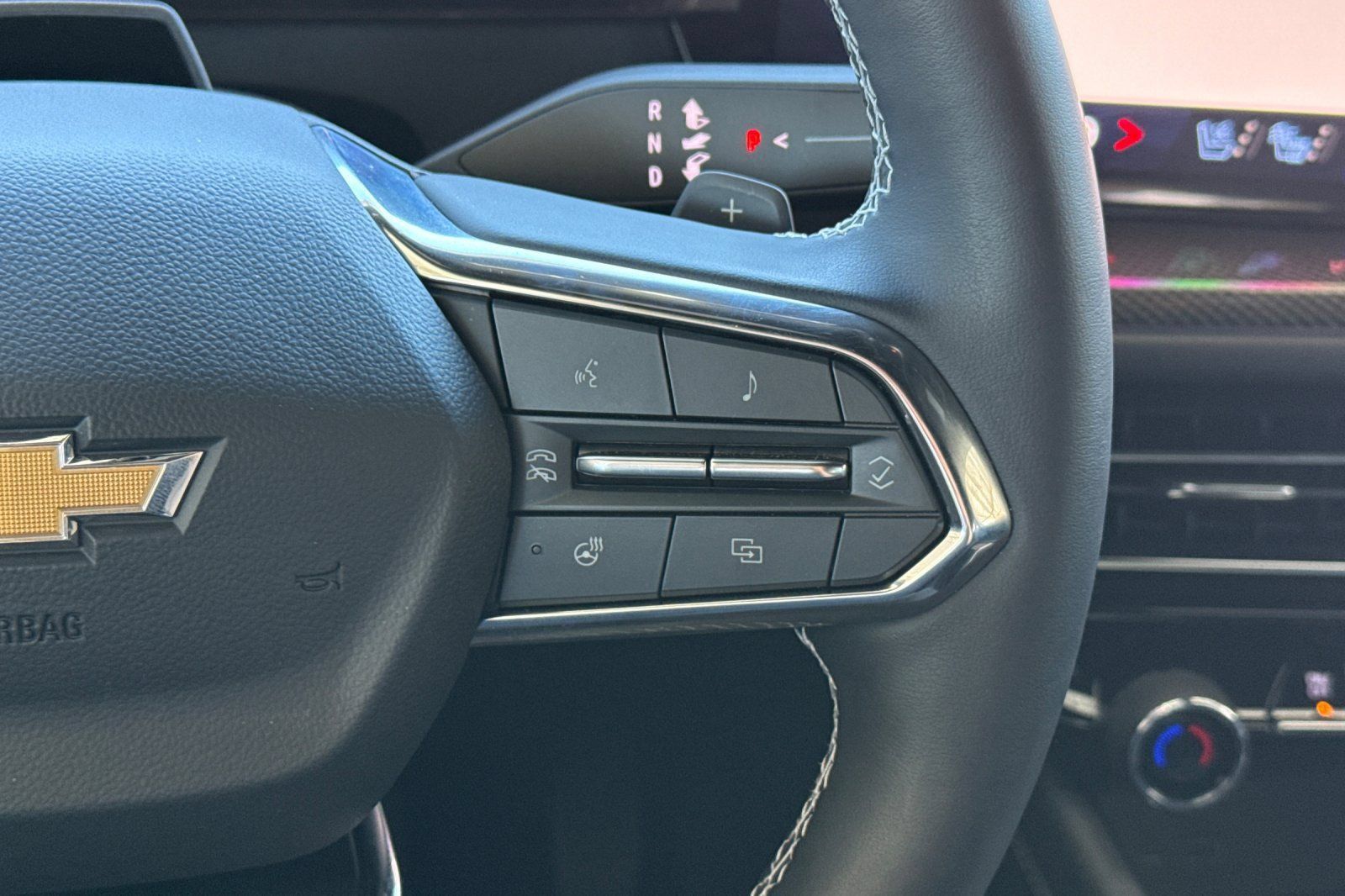 Used 2026 Chevrolet Traverse High Country w/ LPO, Floor Liner Package AWD/4WD image 37