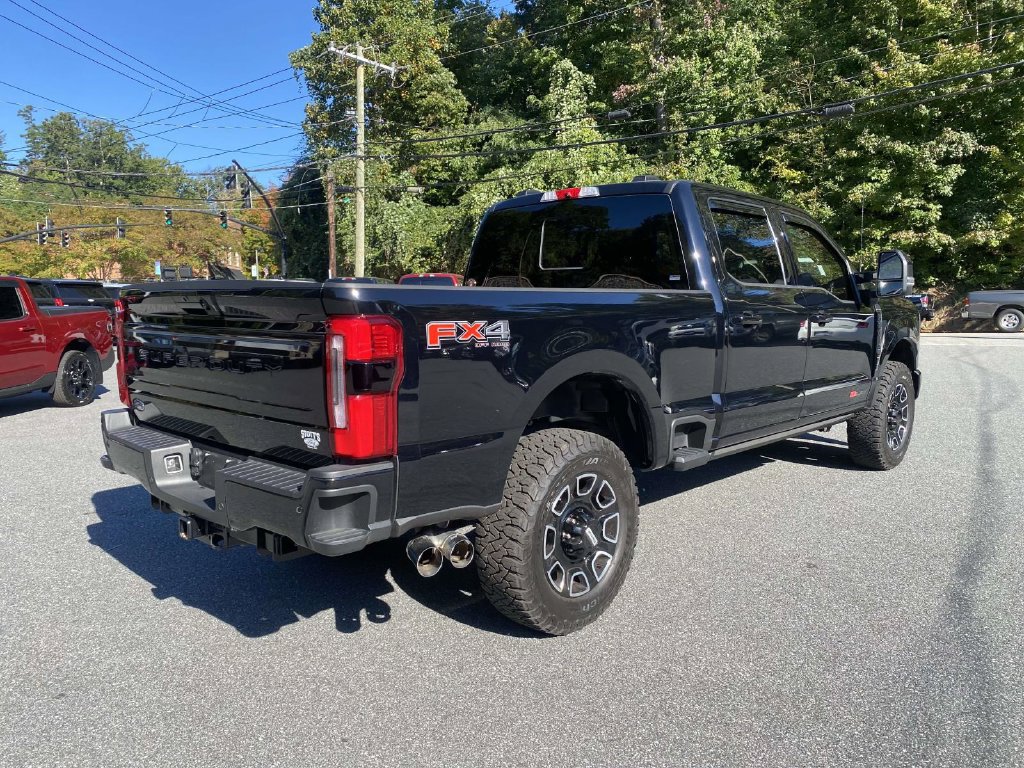 Used 2025 Ford F250 Platinum AWD/4WD image 7