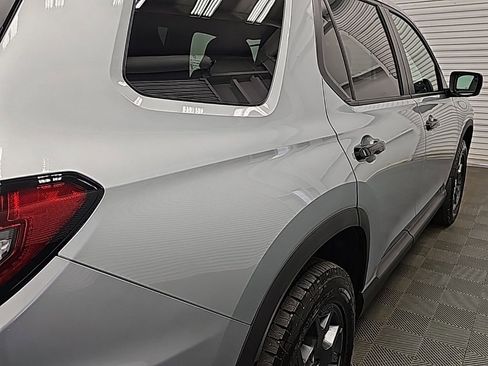 New 2026 Honda Pilot TrailSport image 9