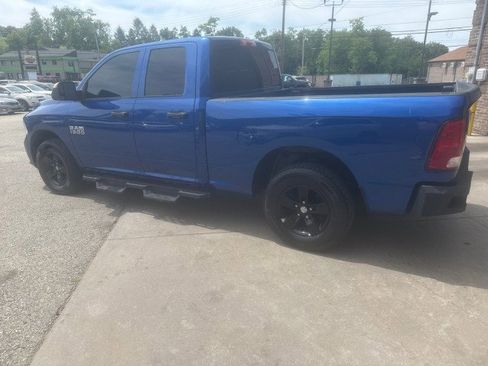 Used 2017 RAM 1500 Express AWD/4WD image 3