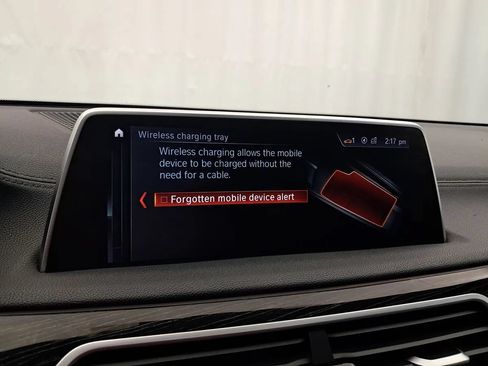 Used 2019 BMW 750i xDrive w/ M Sport Package AWD/4WD image 25