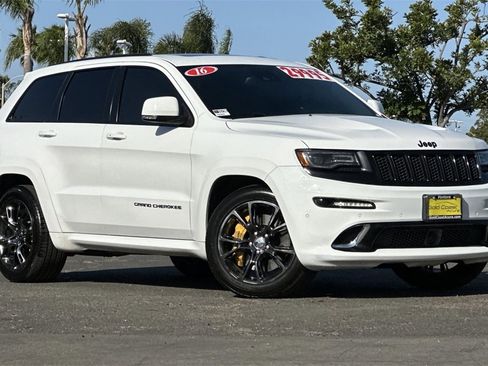 Used 2016 Jeep Grand Cherokee SRT w/ Trailer Tow Group IV image 2