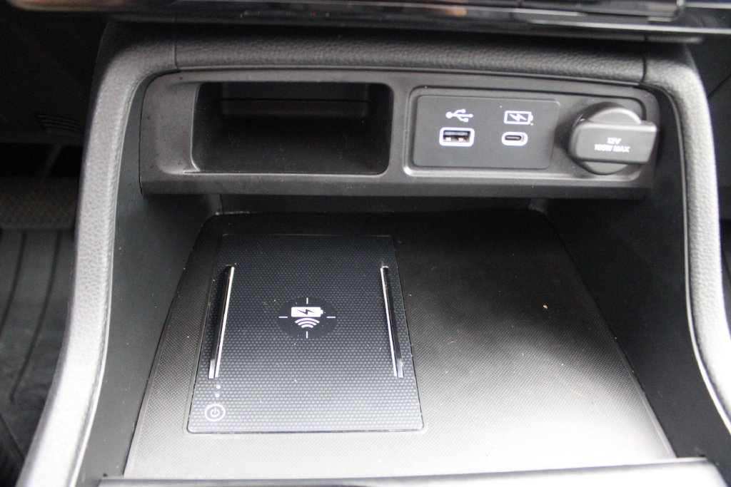 Used 2025 Honda Pilot Black Edition image 7