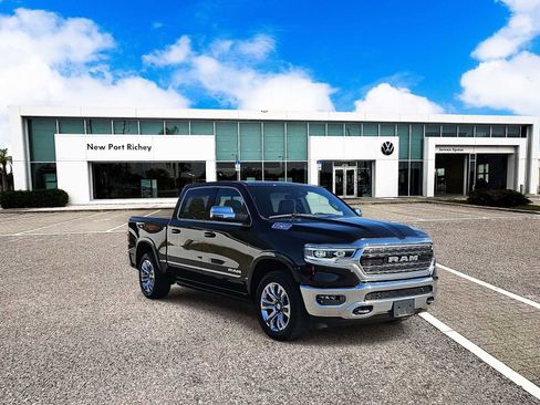 Used 2023 RAM 1500 Limited image 2