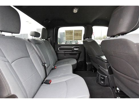 Used 2024 RAM 3500 Big Horn image 9