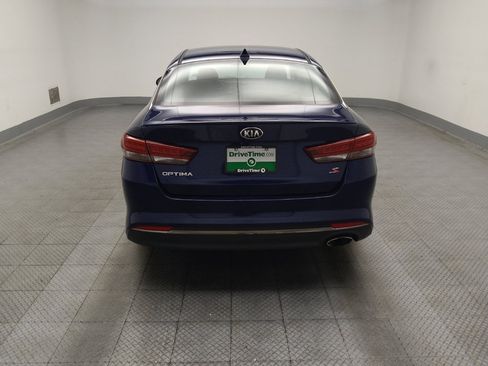 Used 2018 Kia Optima S FWD image 6