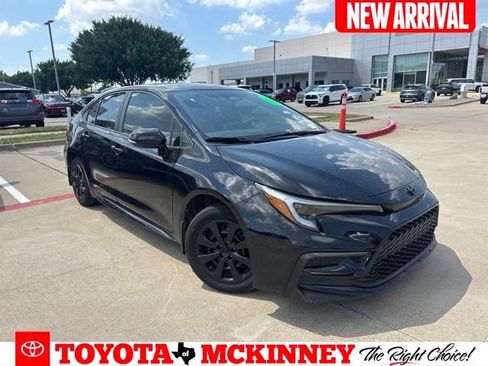 Used 2025 Toyota Corolla SE FWD image 1