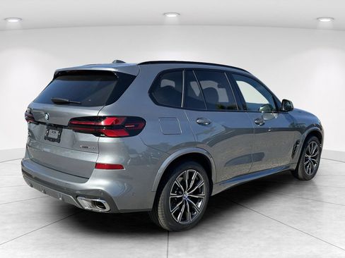 Certified 2025 BMW X5 xDrive40i AWD/4WD image 4