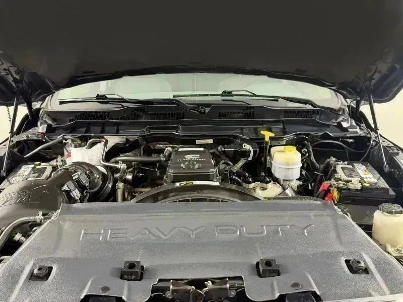 Used 2018 RAM 3500 Tradesman w/ Chrome Appearance Group AWD/4WD image 16