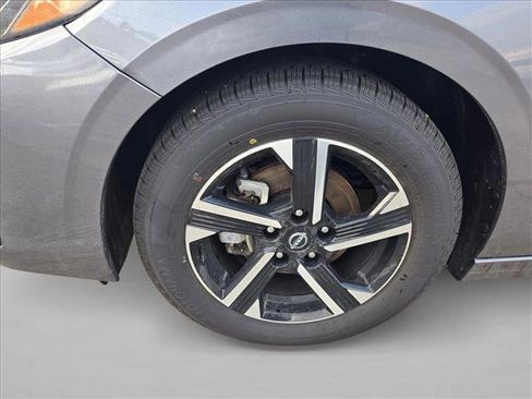Used 2024 Nissan Sentra SV image 10