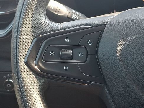Used 2024 Chevrolet TrailBlazer LT FWD image 22