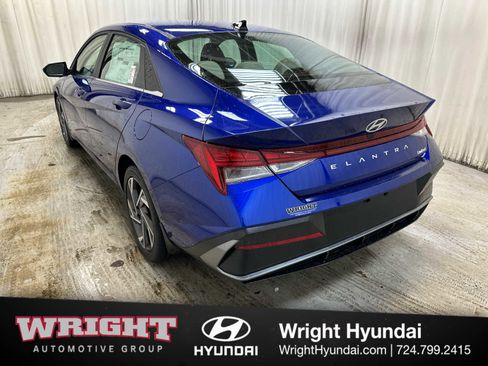 New 2026 Hyundai Elantra Limited FWD image 4