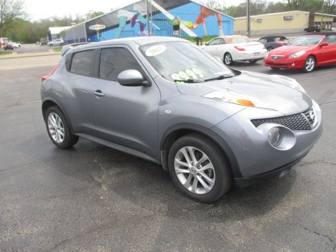 Used 2011 Nissan Juke S image 7