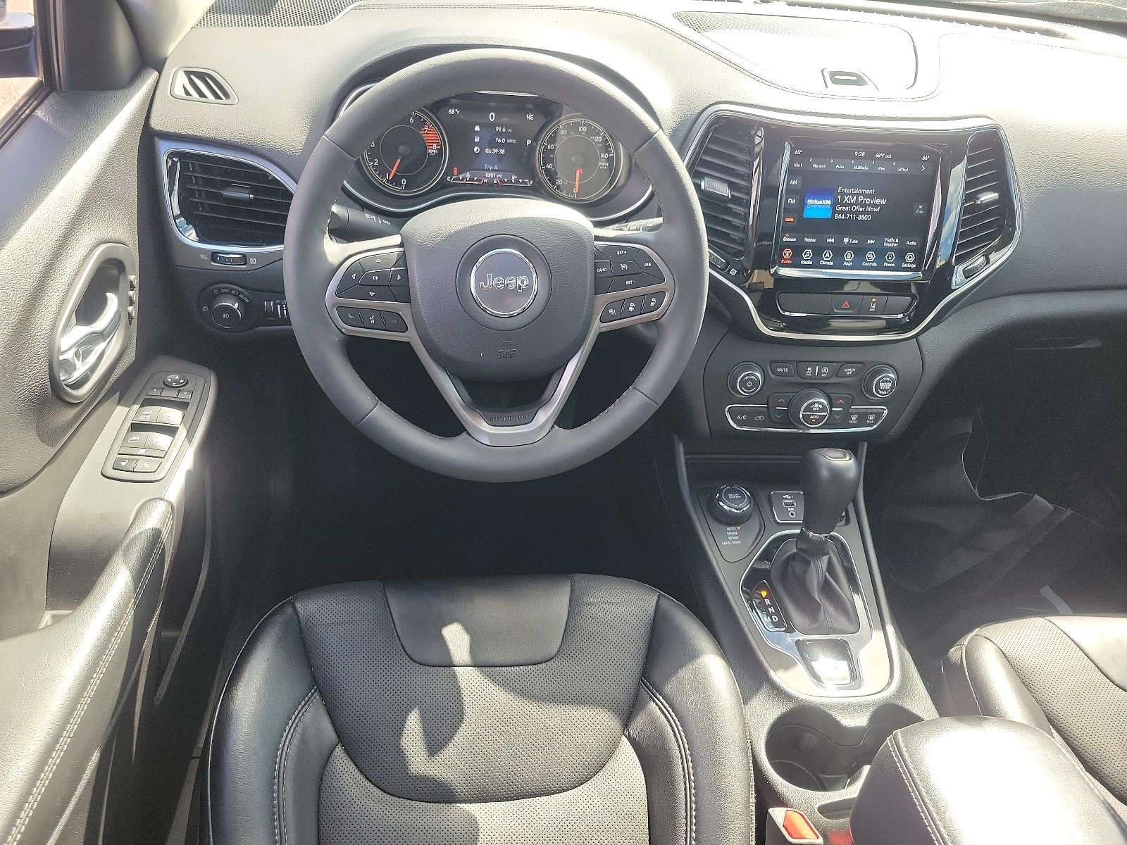 Used 2022 Jeep Cherokee Limited AWD/4WD image 11